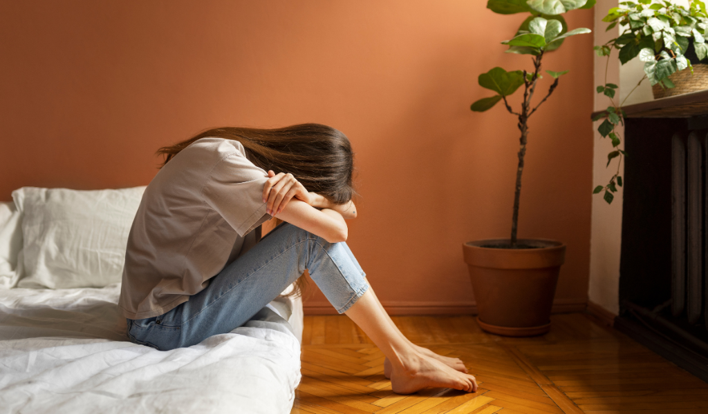 Quando a autoestima baixa vira um ciclo de autossabotagem e relações tóxicas